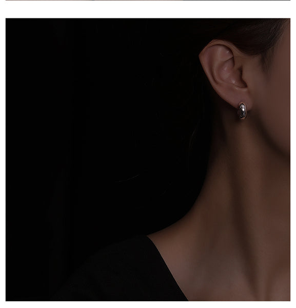 Daily Stud Earrings